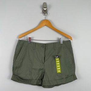 Lee 16M Relaxed Fit Mid Rise Green Zip Up Shorts